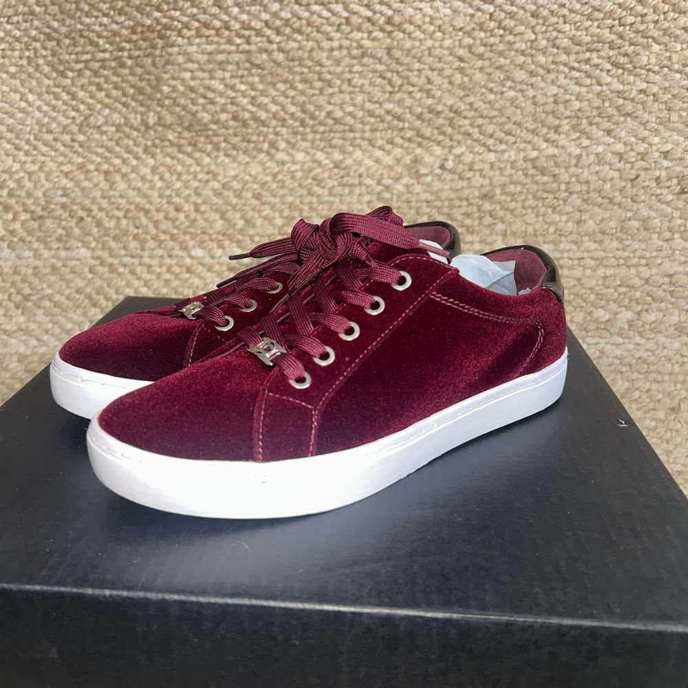 Liz Claiborne Burgundy and White Sneakers Velvet Low-Top